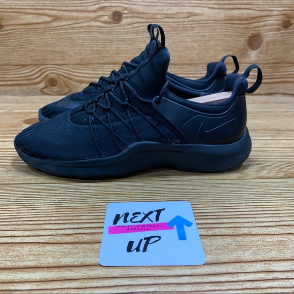 nike darwin triple black